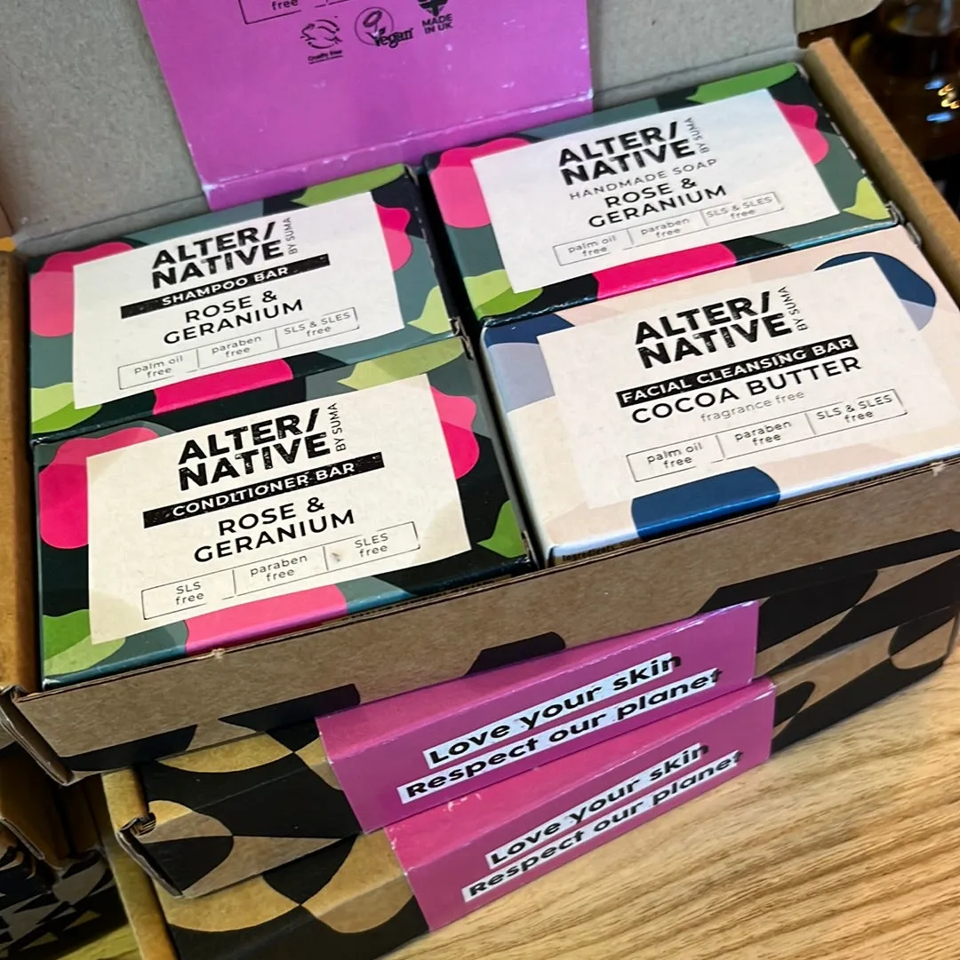 Alter/Native Gift Set