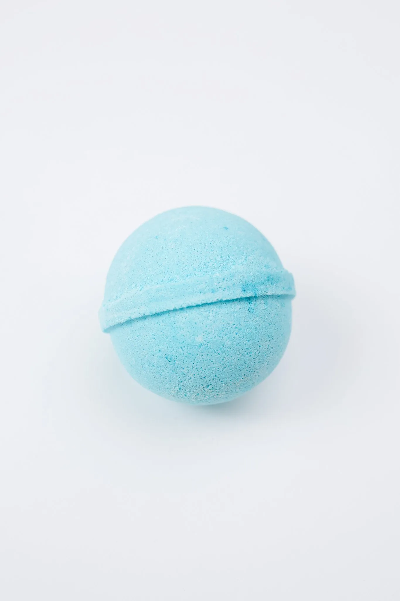 Cottage Garden Bath Bomb in Blue Christmas