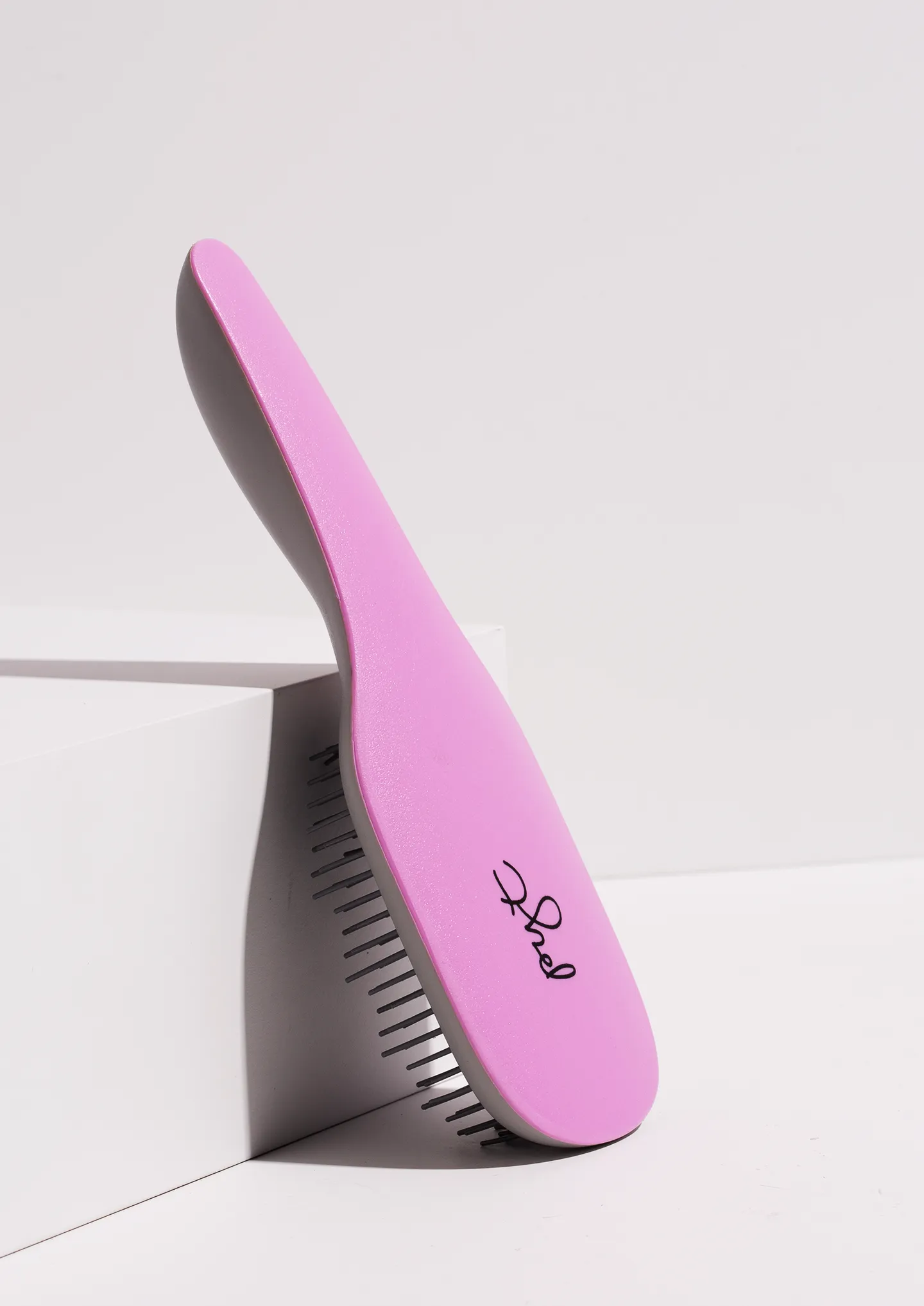 Detangling brush 