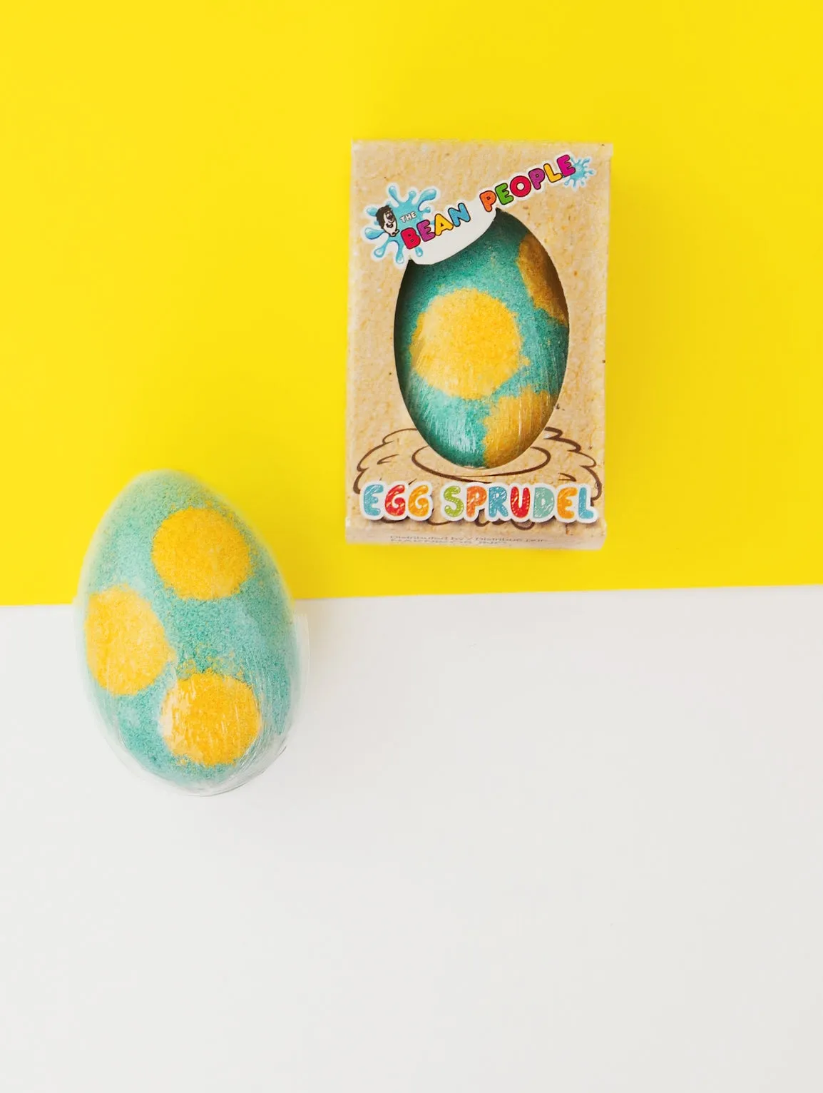 Egg Bath Bomb (With Sponge Toy Inside)