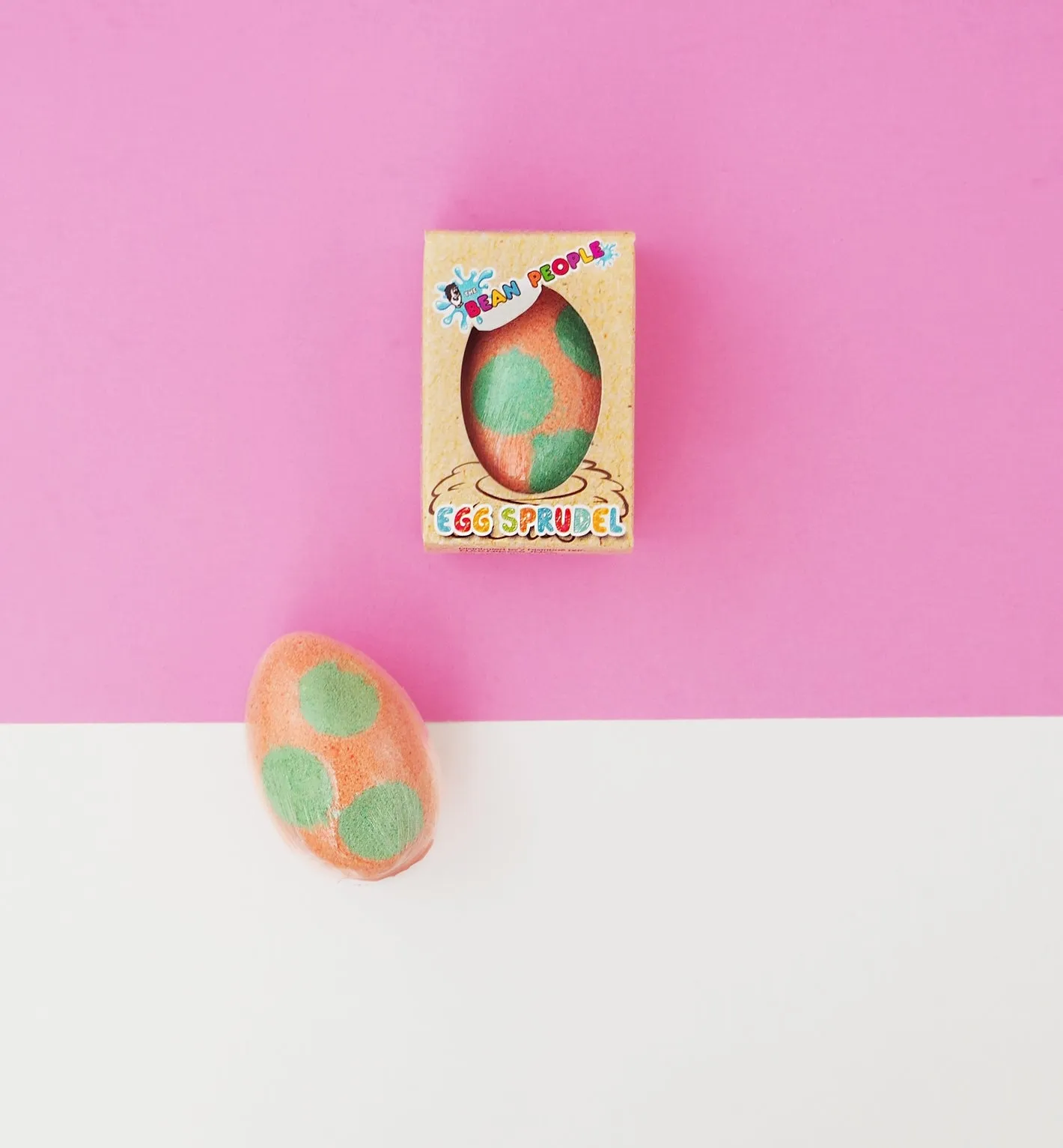 Egg Bath Bomb (With Sponge Toy Inside)