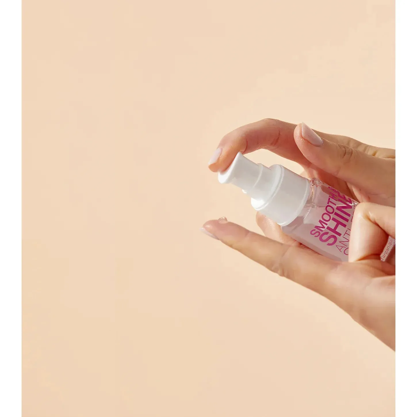 ELEVEN AUSTRALIA SMOOTH & SHINE ANTI-FRIZZ SERUM
