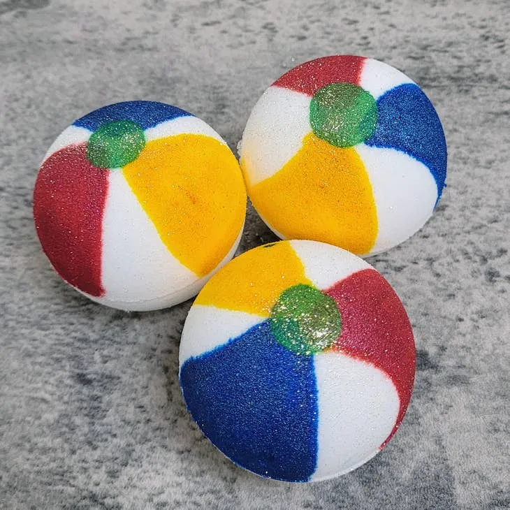 Essentially Nola Having a Ball Bath Bomb