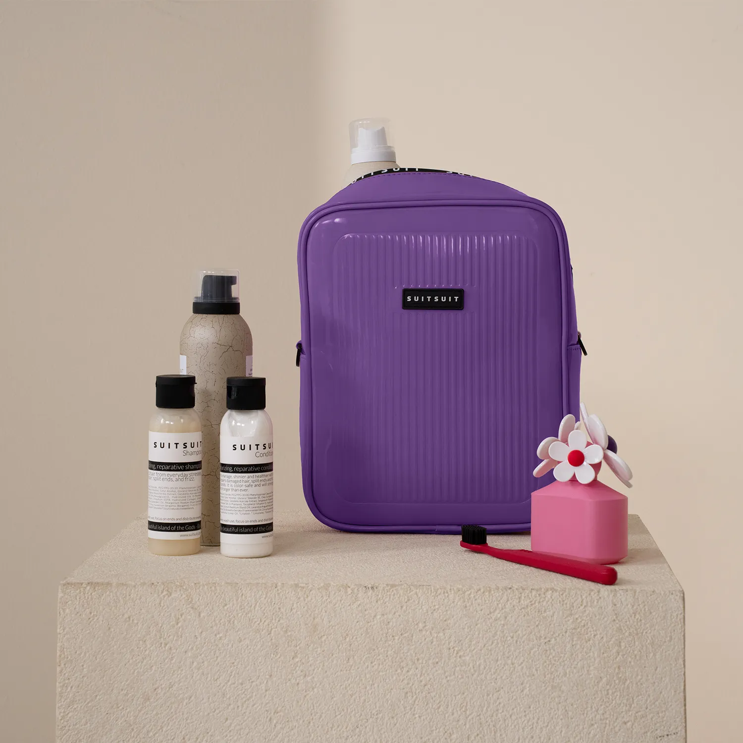 Expression - Dewberry - Upright Toilettas
