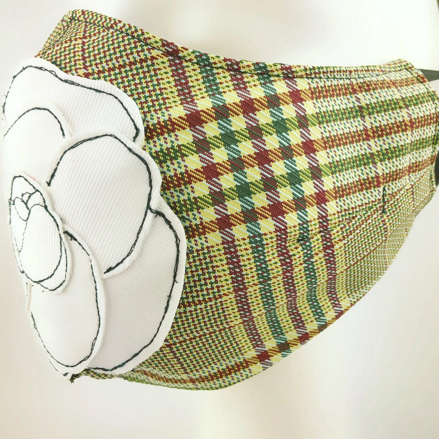 Mask 4 protect Camellia Applique Plaid Face Mask L