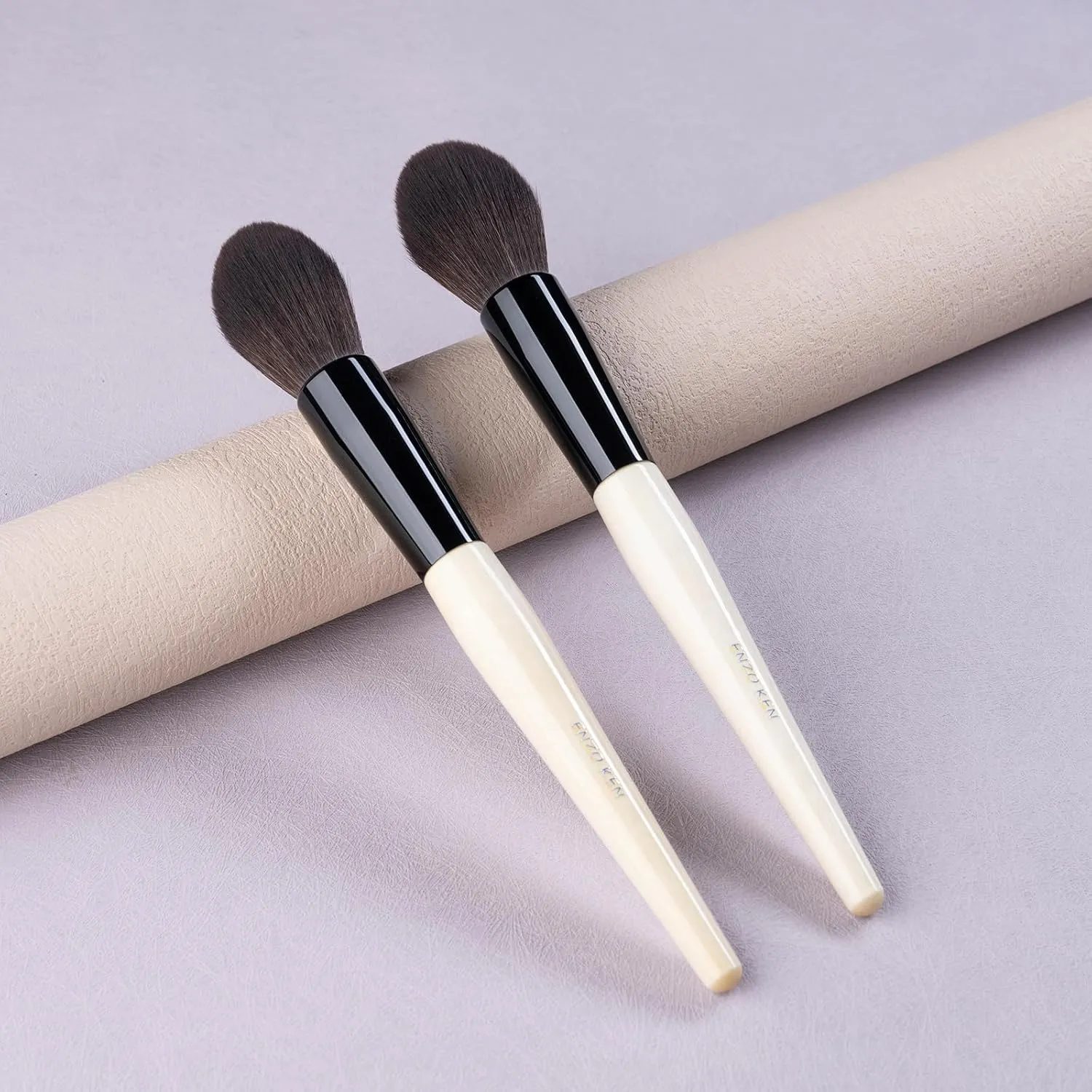 Natural Goat Hair Powder Brush, Highlighting Brush, Natural Hair Contour Brushes, Natural Hair Makeup Brush, Face Blending Brushes, Fluffy Blush Brush for Cheeks, Nose Contour Brushes. (804)