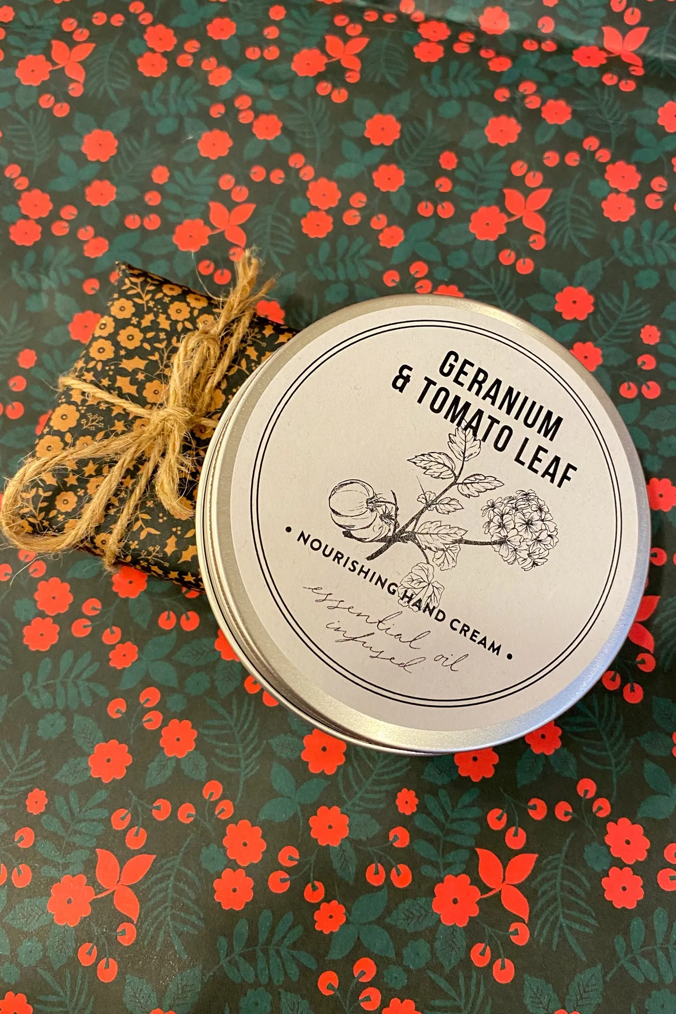 Norfolk Natural Living 100ml Geranium & Tomato Leaf Hand Cream Tin