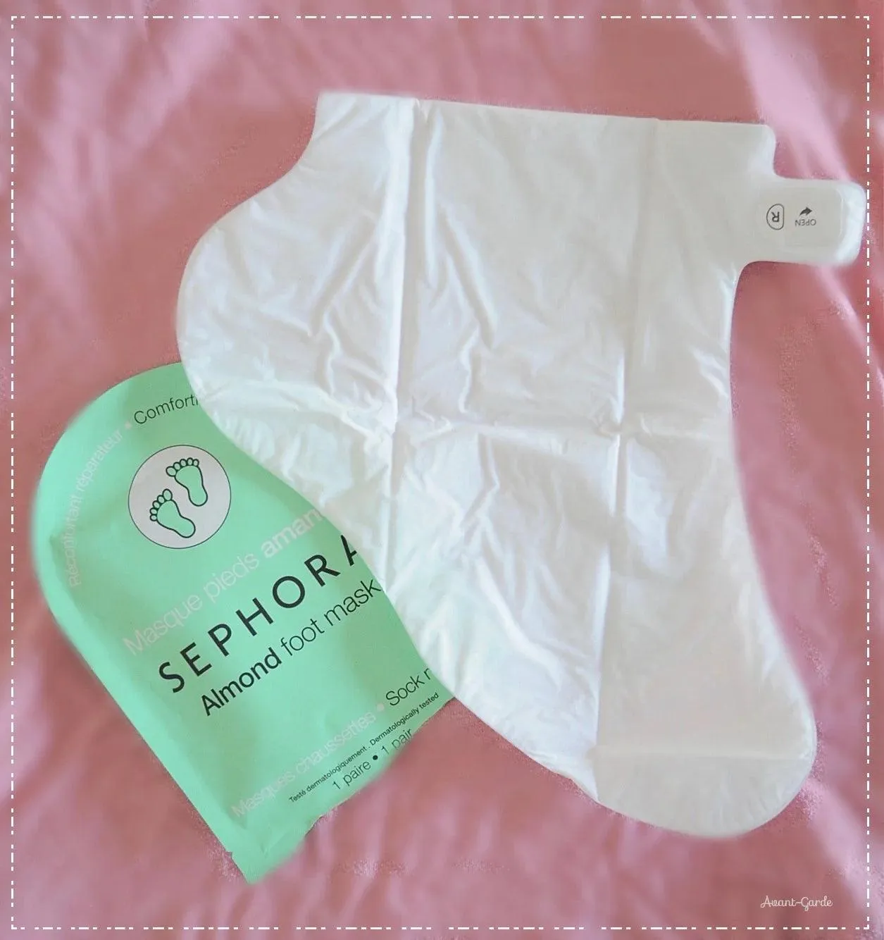 SEPHORA - 1 pair of Almond foot masks